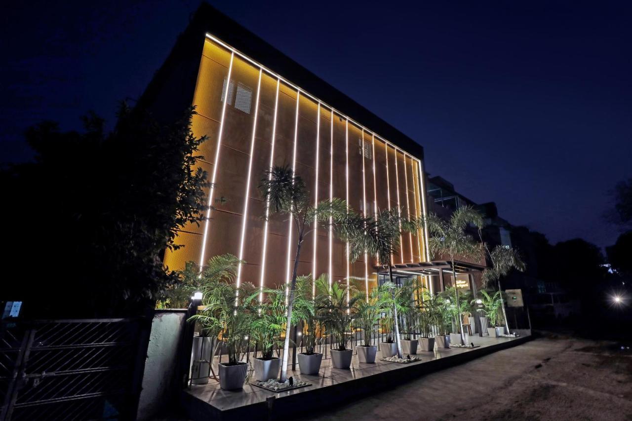 Fabhotel Oasis Yellow Courtyard Bhopal Extérieur photo
