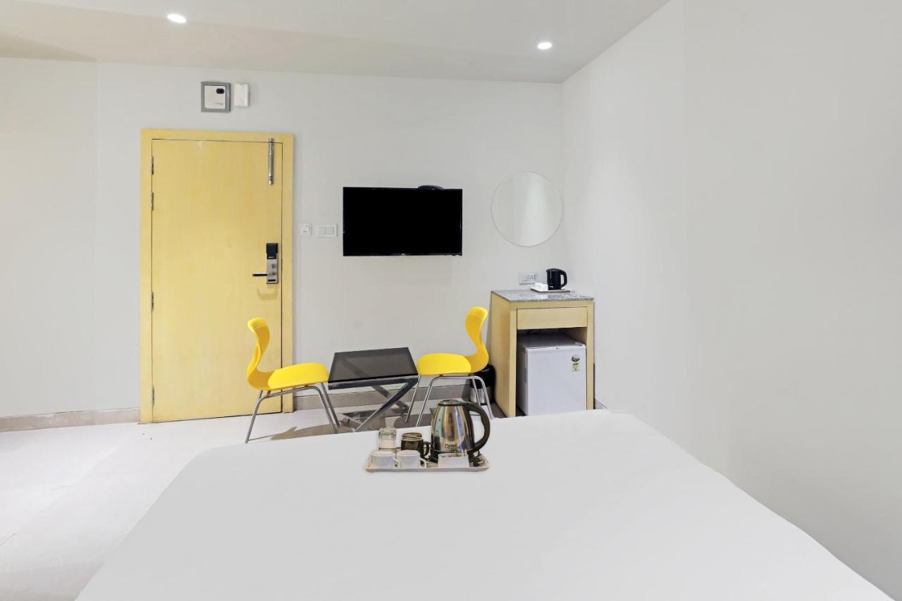 Fabhotel Oasis Yellow Courtyard Bhopal Extérieur photo